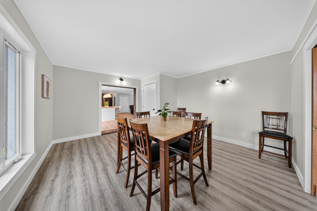 Salle à manger — 312 Rue Principale, Lambton
