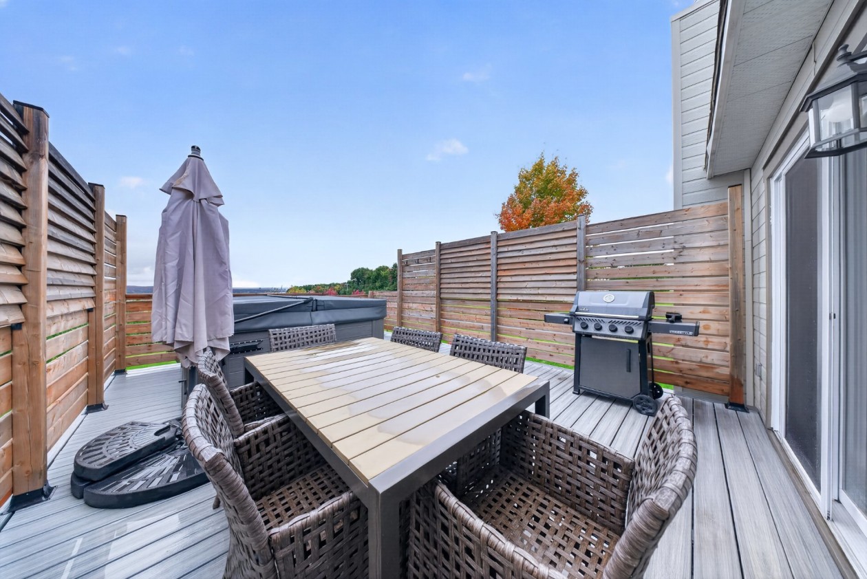 Extérieur — 312 Rue Principale, Lambton