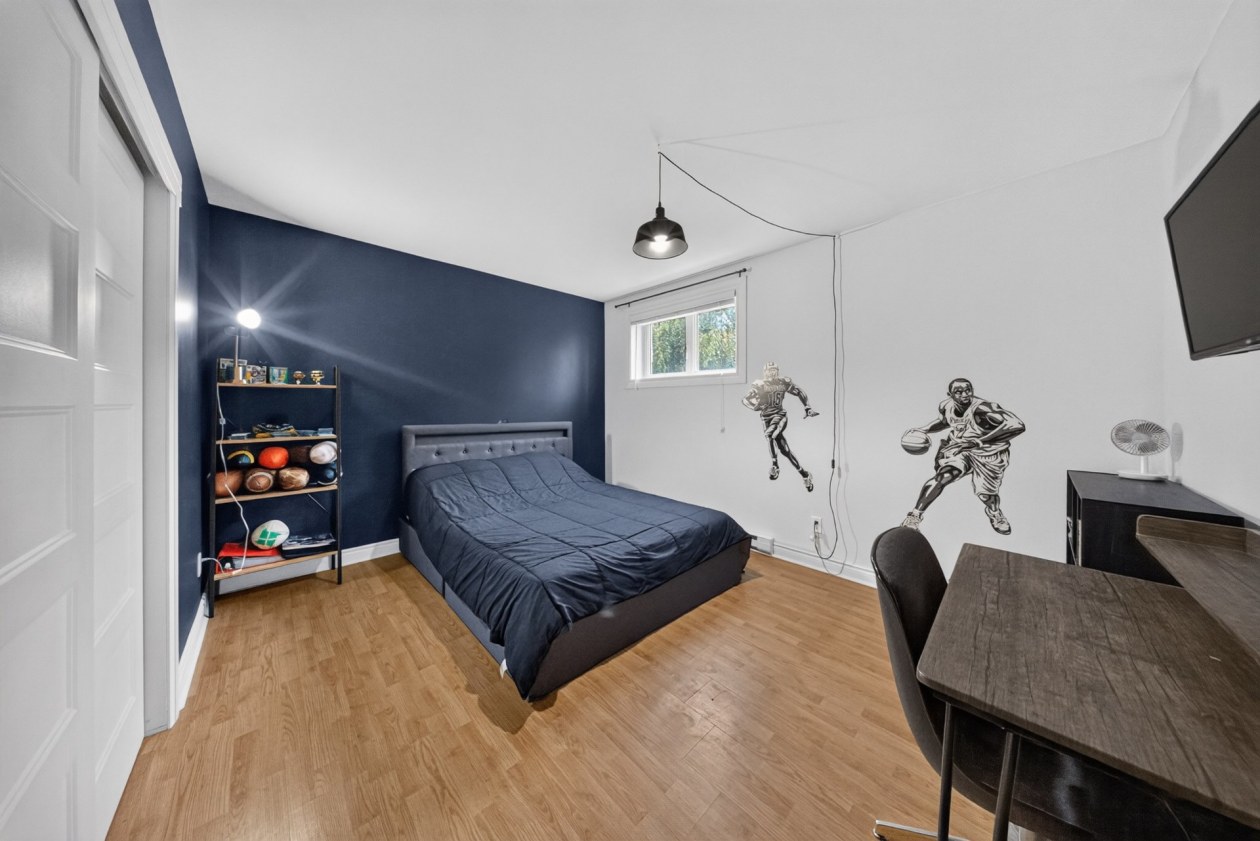 Chambre à coucher — 312 Rue Principale, Lambton