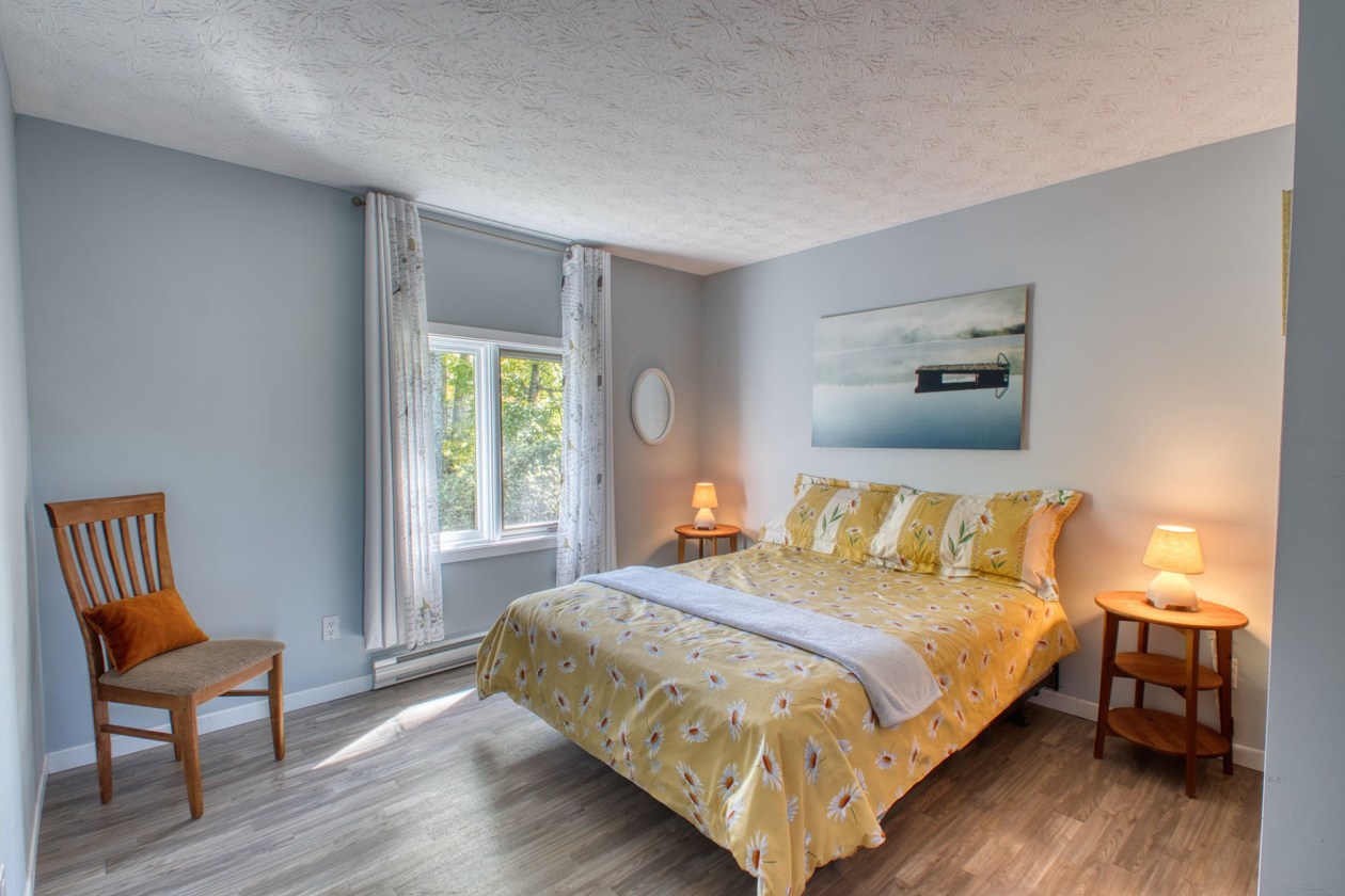 Chambre à coucher principale — 48 Rue des Sapins, Austin