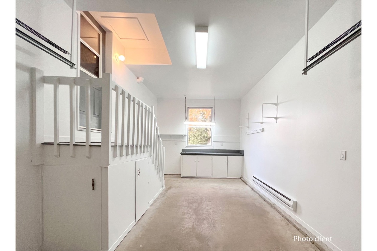 Garage — 48 Rue des Sapins, Austin