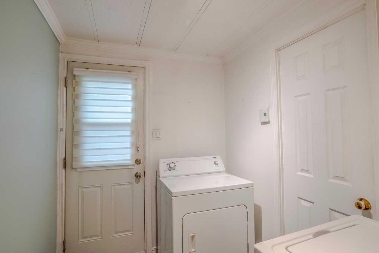 Salle de lavage — 3785 Rue des Fougères, Lévis
