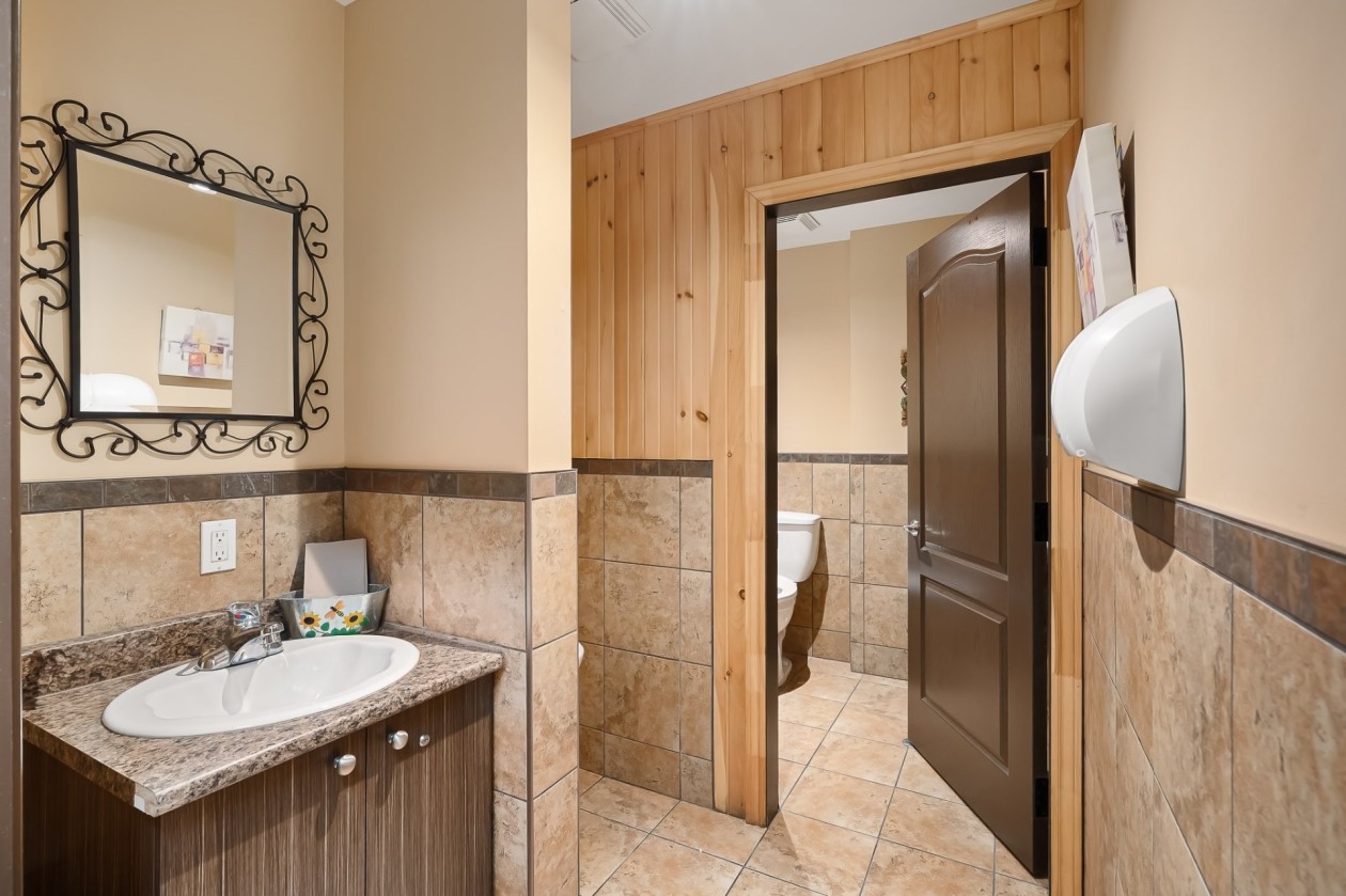 Salle d'eau — 745X Rue Principale, Sainte-Anne-de-la-Pérade