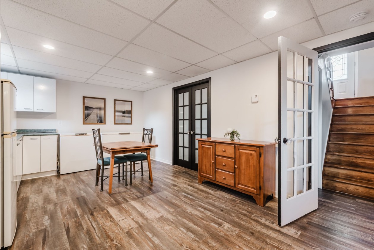 Salle familiale — 567 Rue Palardy, Contrecoeur