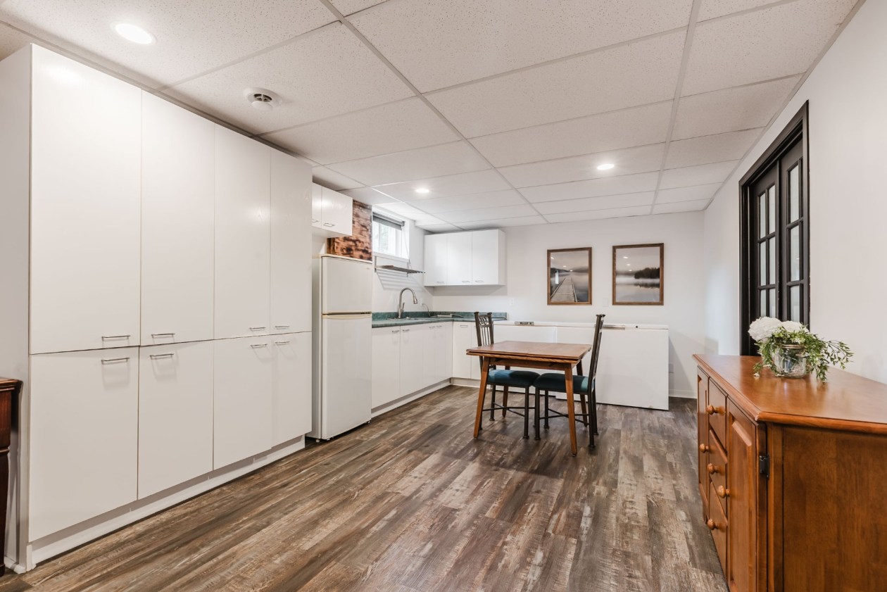 Salle familiale — 567 Rue Palardy, Contrecoeur