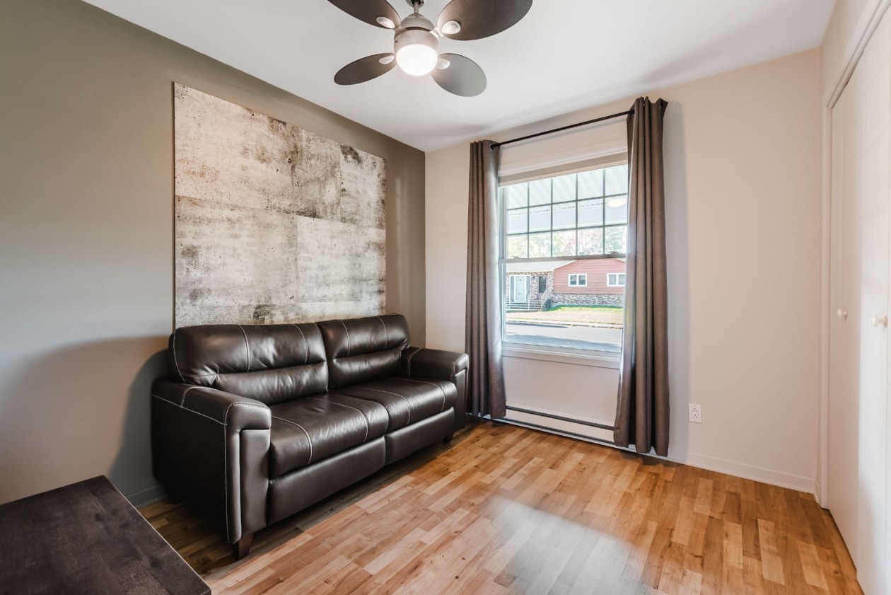 Chambre à coucher — 567 Rue Palardy, Contrecoeur