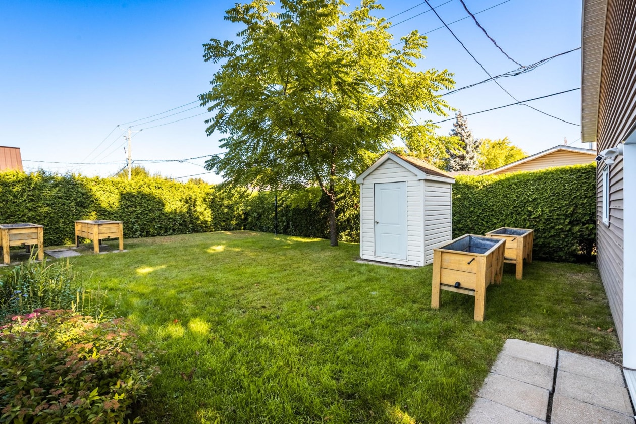 Cour — 567 Rue Palardy, Contrecoeur