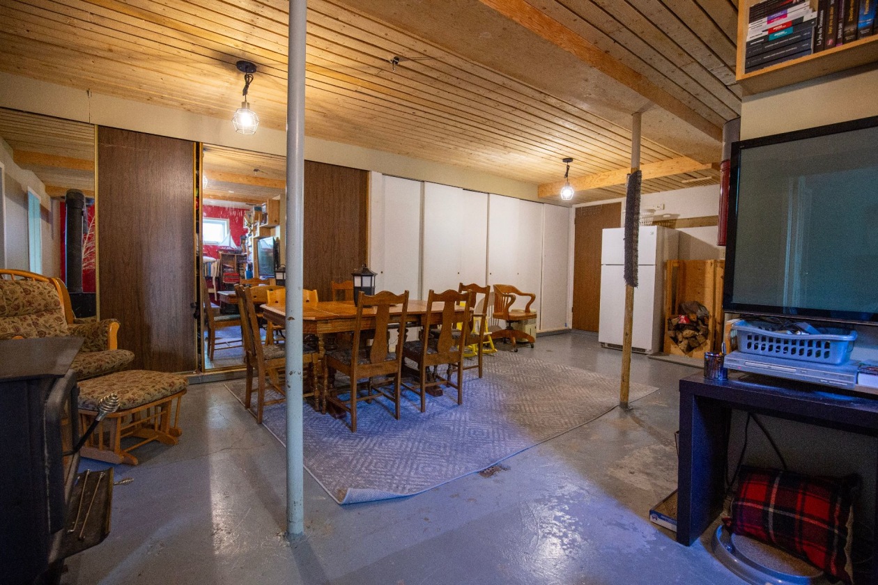 Salle familiale — 165 Rue Pierre-Bouliane, La Malbaie