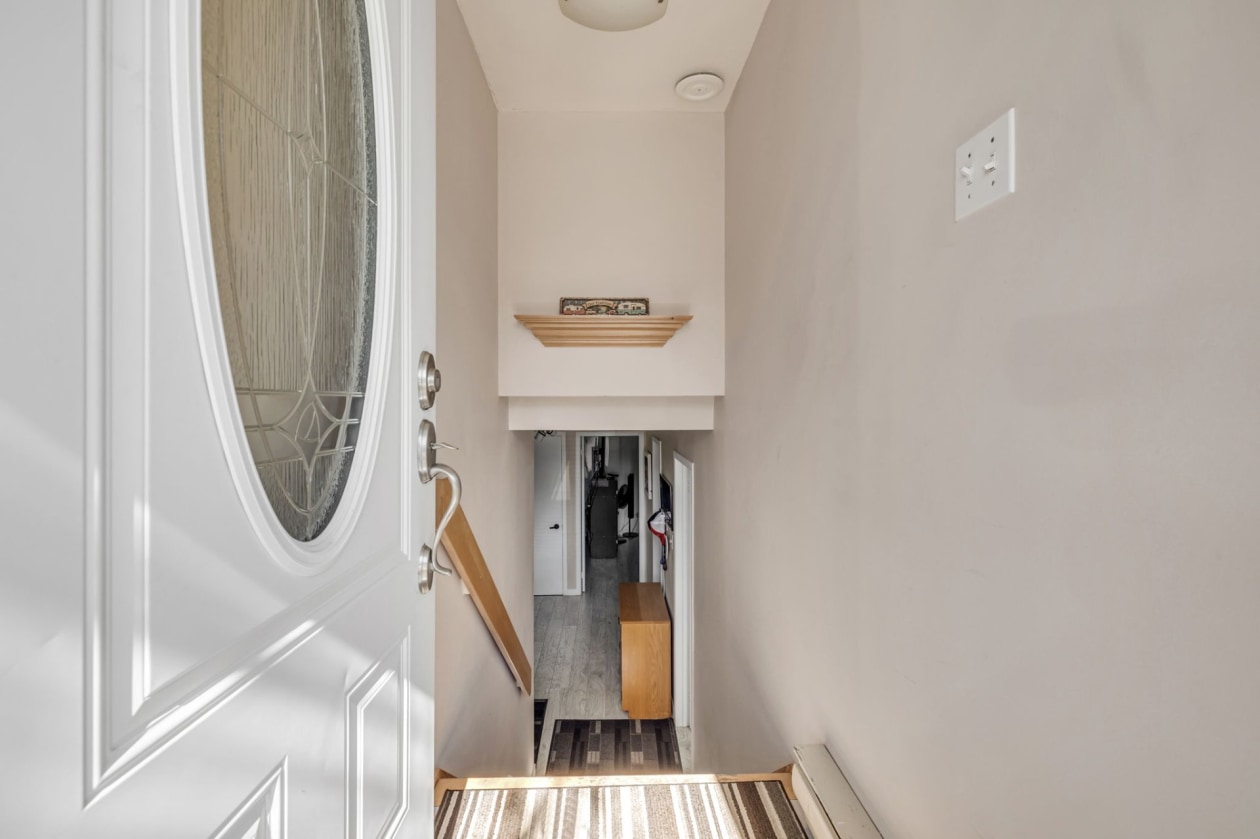 Entrée extérieure — 601 - 603 Rue Anick, Québec