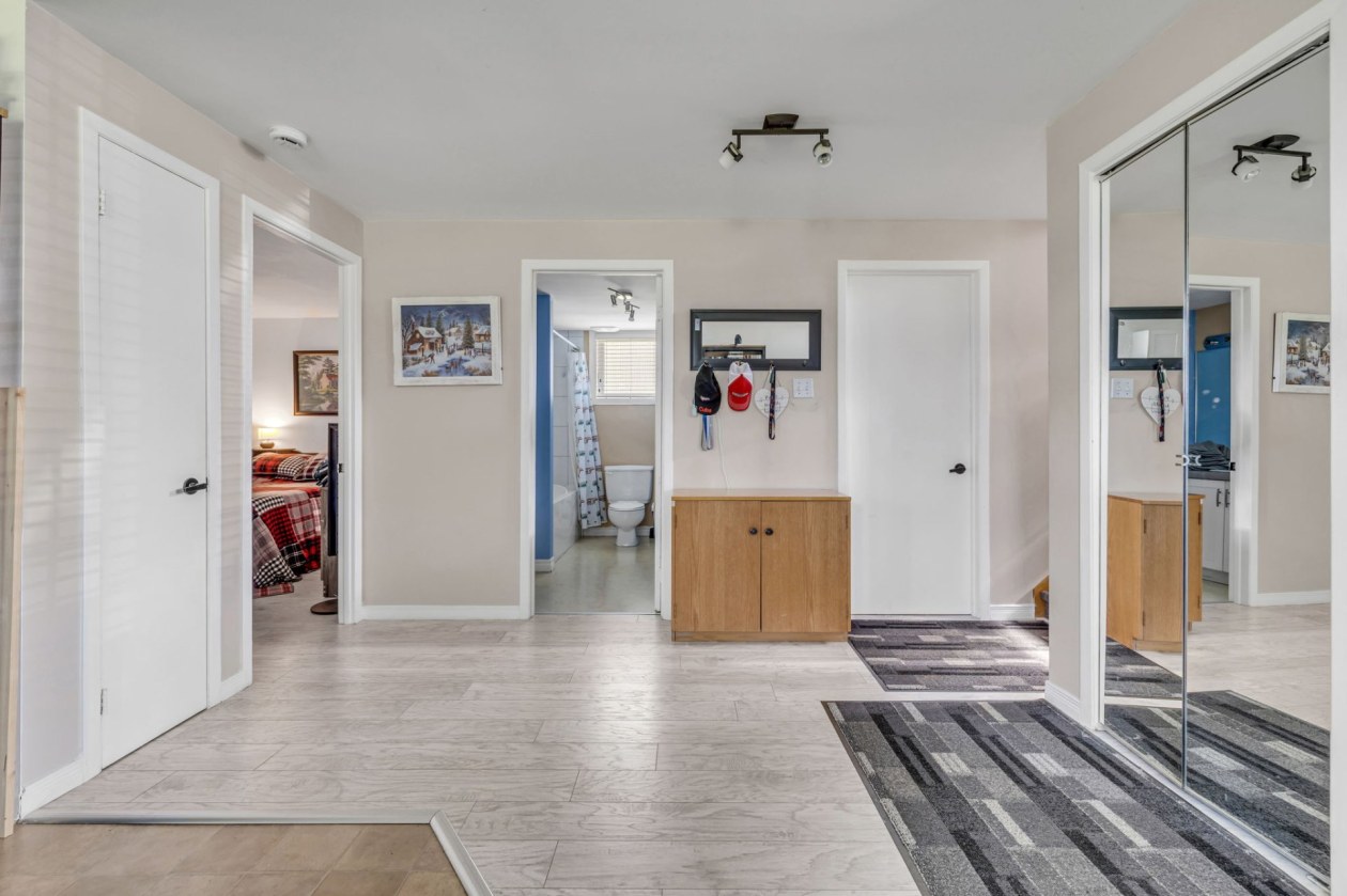 Corridor — 601 - 603 Rue Anick, Québec