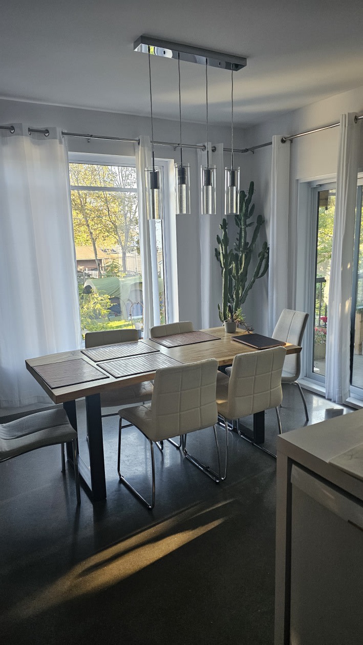 Salle à manger — 507 Rue Parker, Gatineau