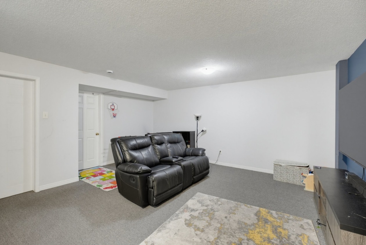 Salle familiale — 703 Rue A.-Gibeault, Gatineau