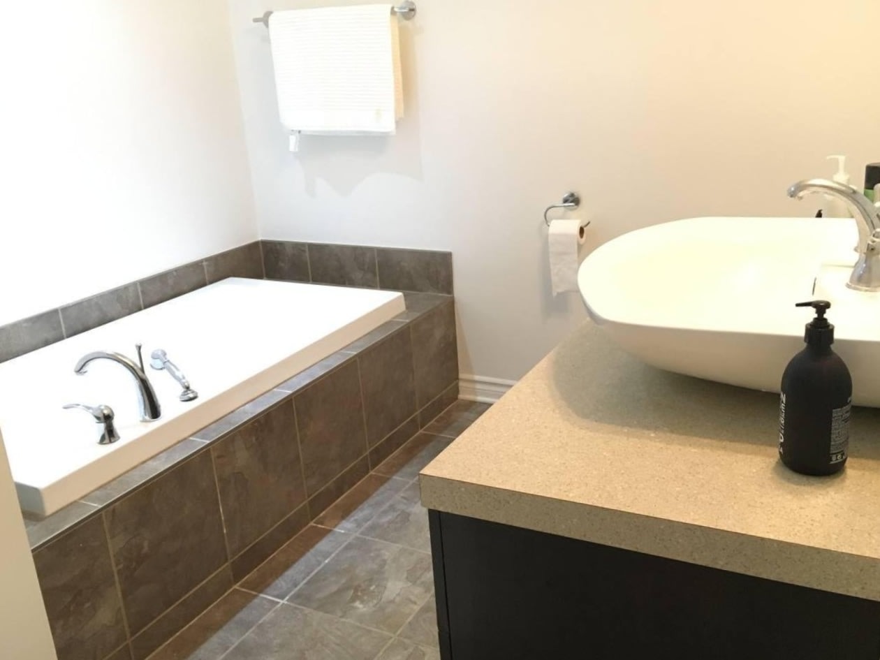 Photo 4 — 102-1335 Rue Graveline, Laval
