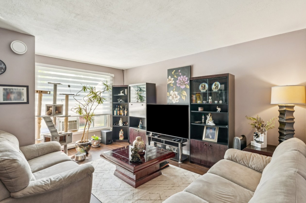 11560, Av. des Violettes