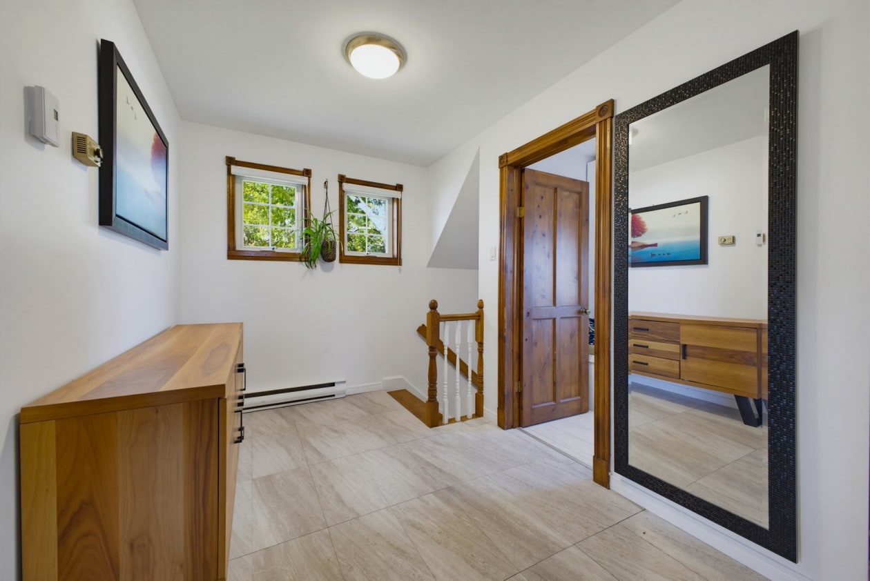 Corridor — 600 Av. des Colombes, Saint-Jérôme