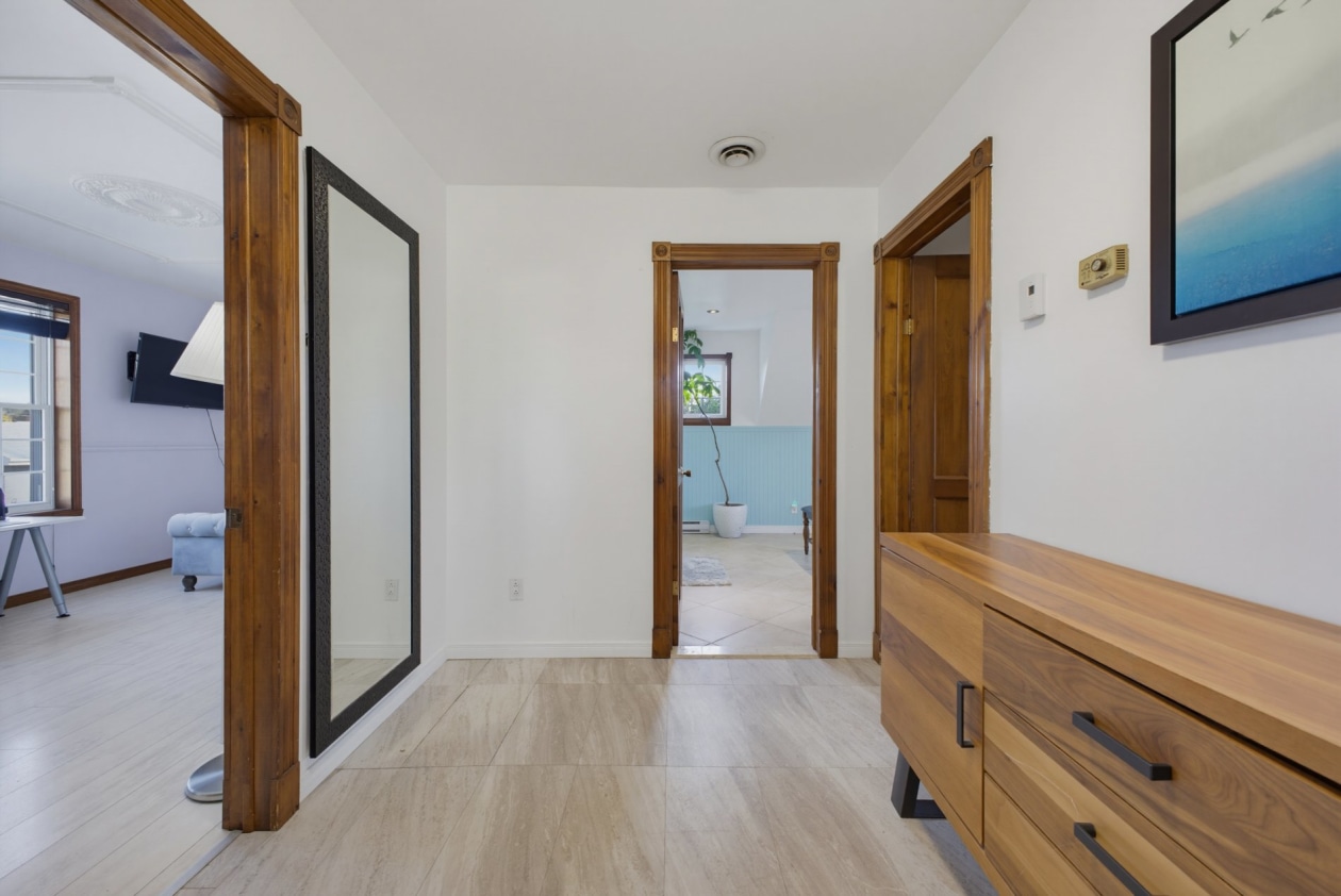 Corridor — 600 Av. des Colombes, Saint-Jérôme