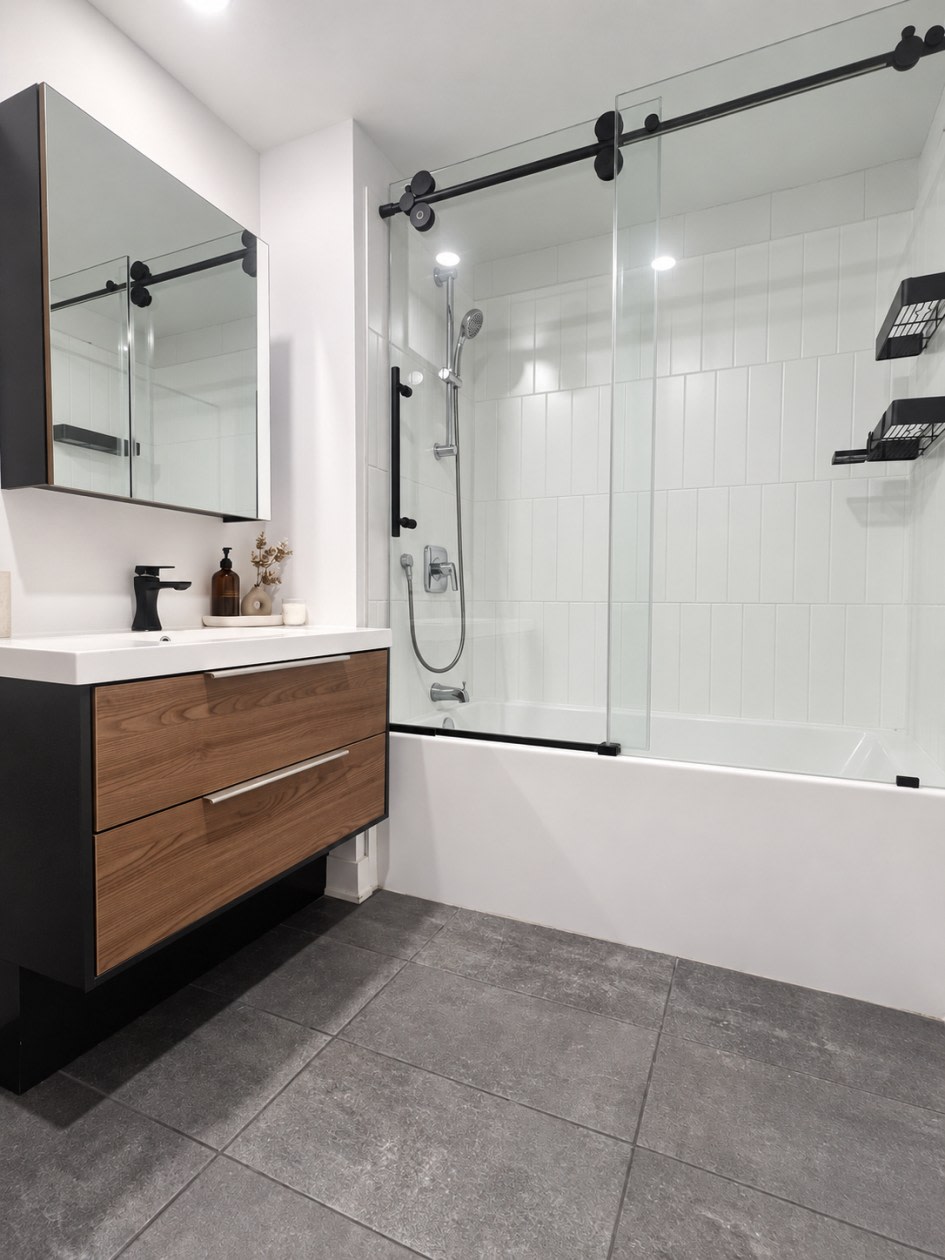 Salle de bains — 1431 Av De La Gare, Mascouche