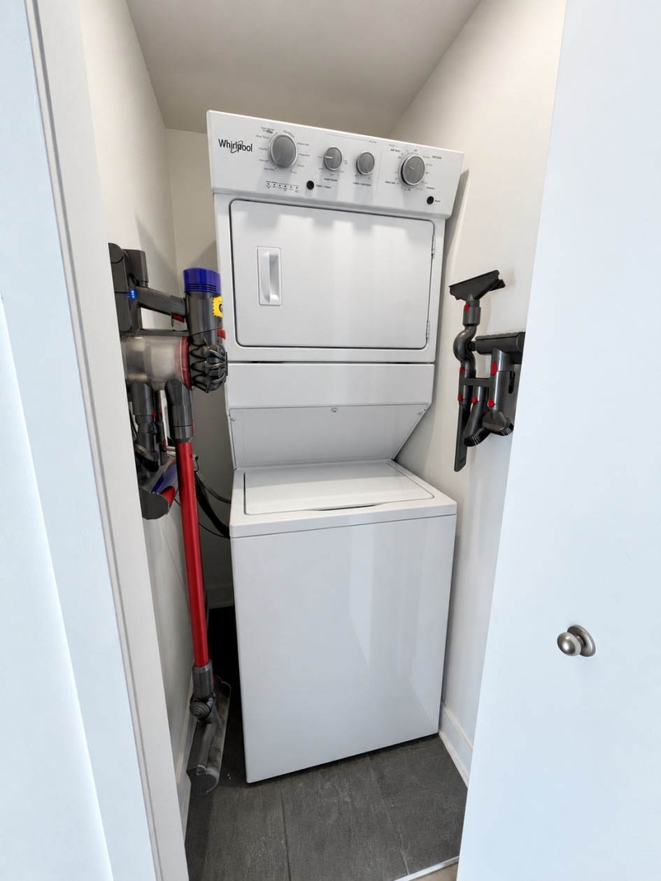 Salle de lavage — 1431 Av De La Gare, Mascouche