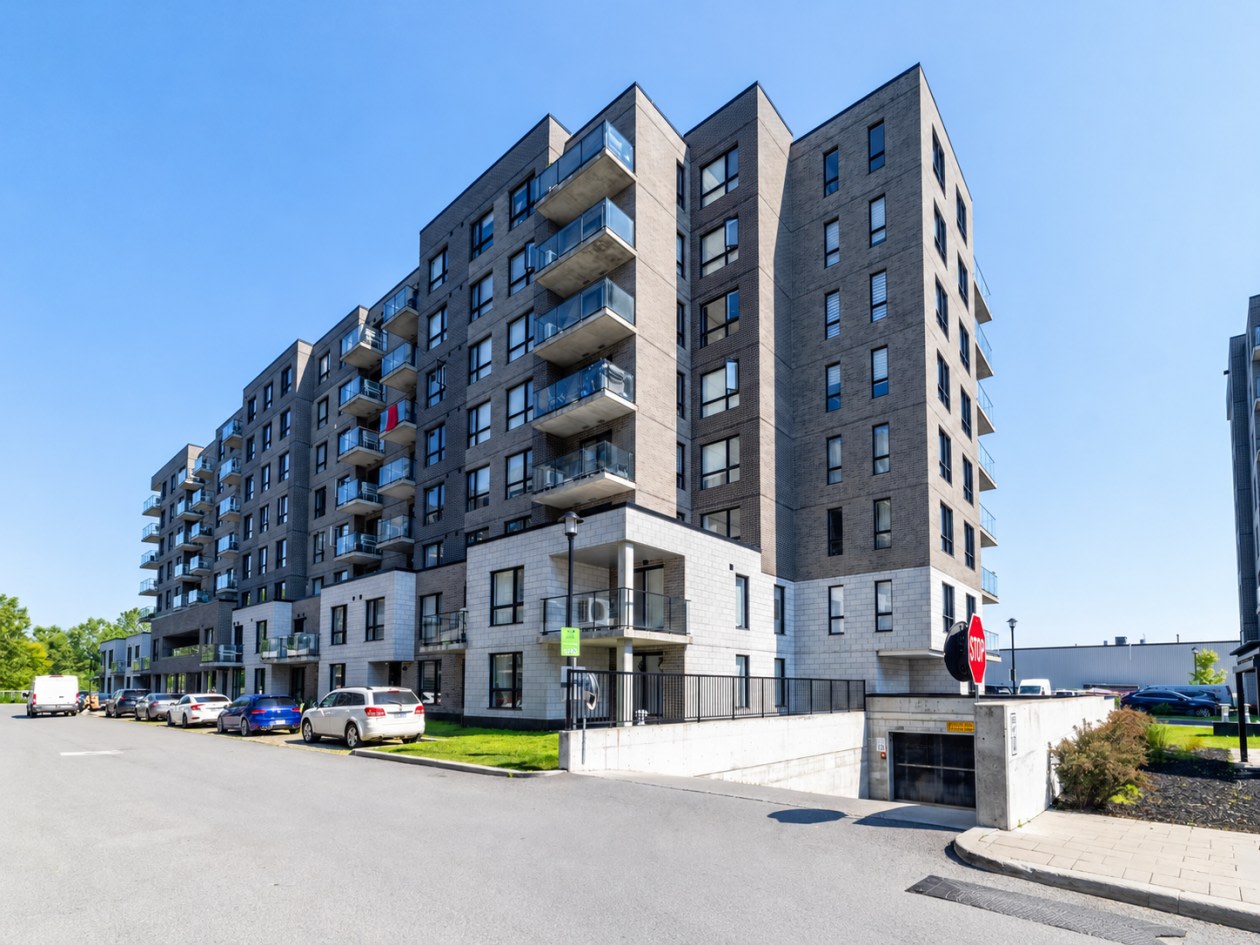 1431 Av De La Gare — photo 1