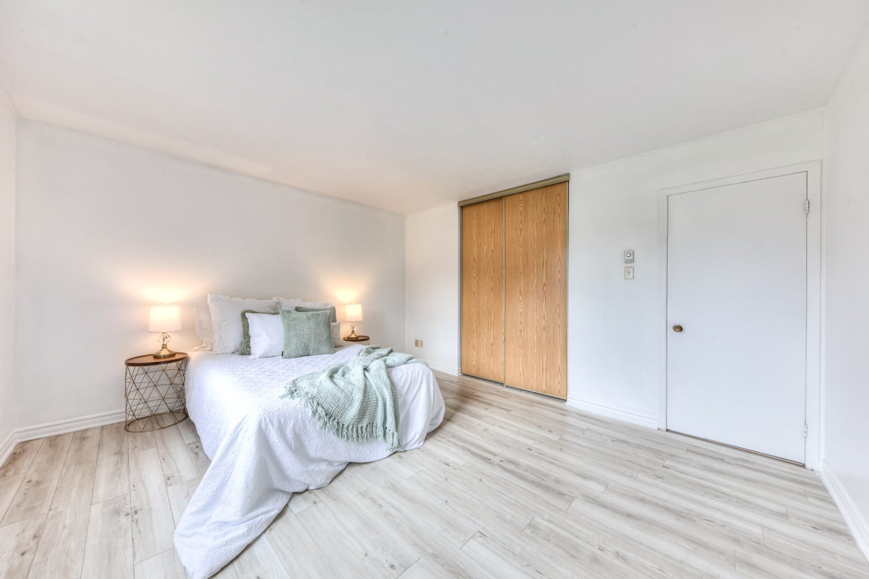 Master bedroom — 2475 Av. Aumont, Brossard