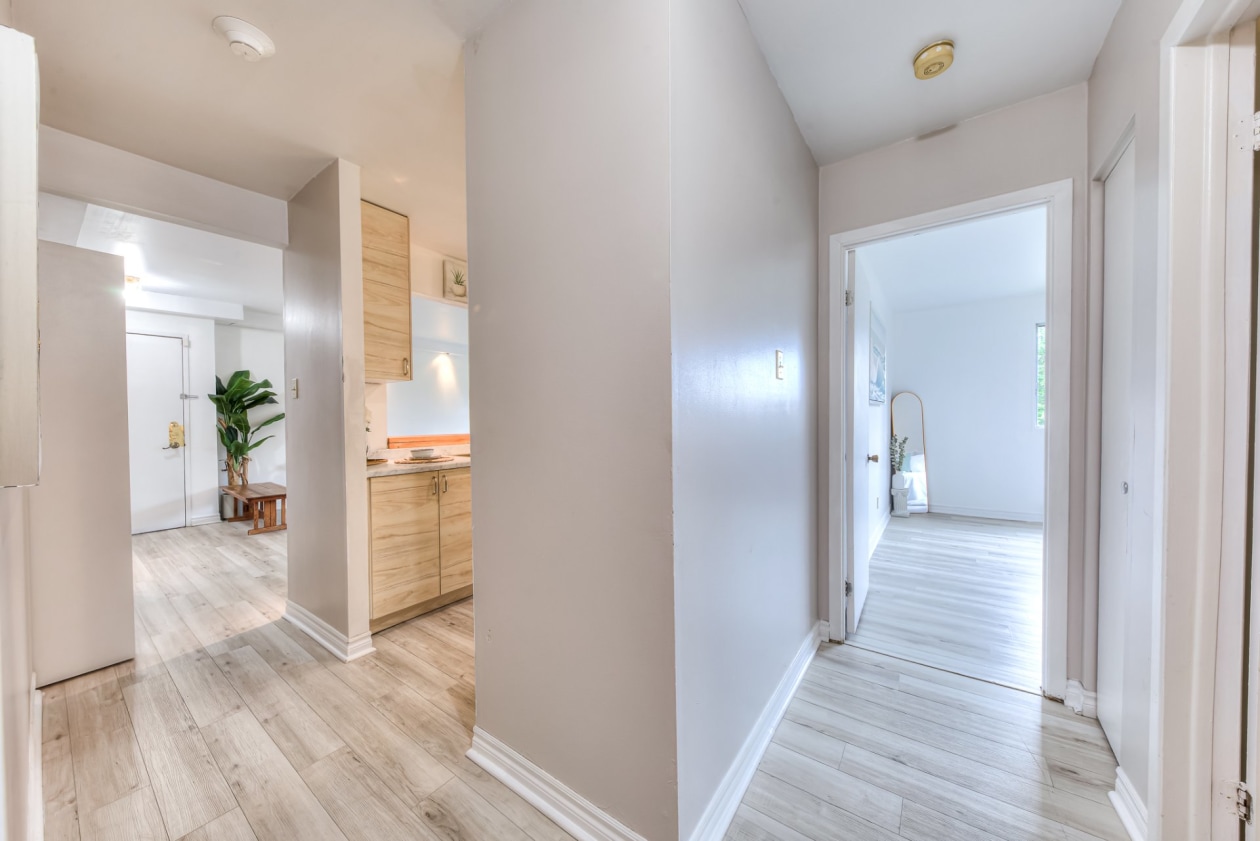 Overview — 2475 Av. Aumont, Brossard