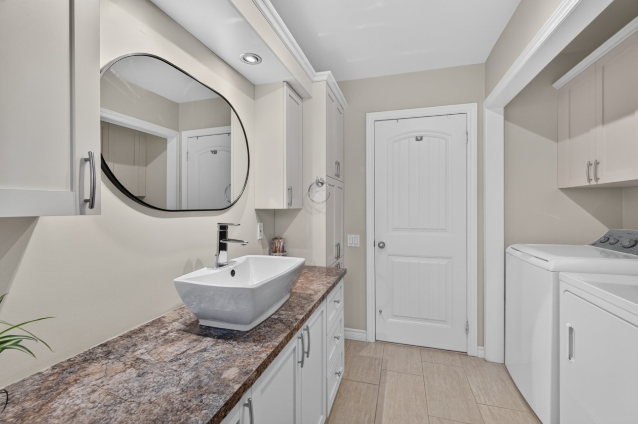 Salle de bains — 1343 Rue Hamann, Québec