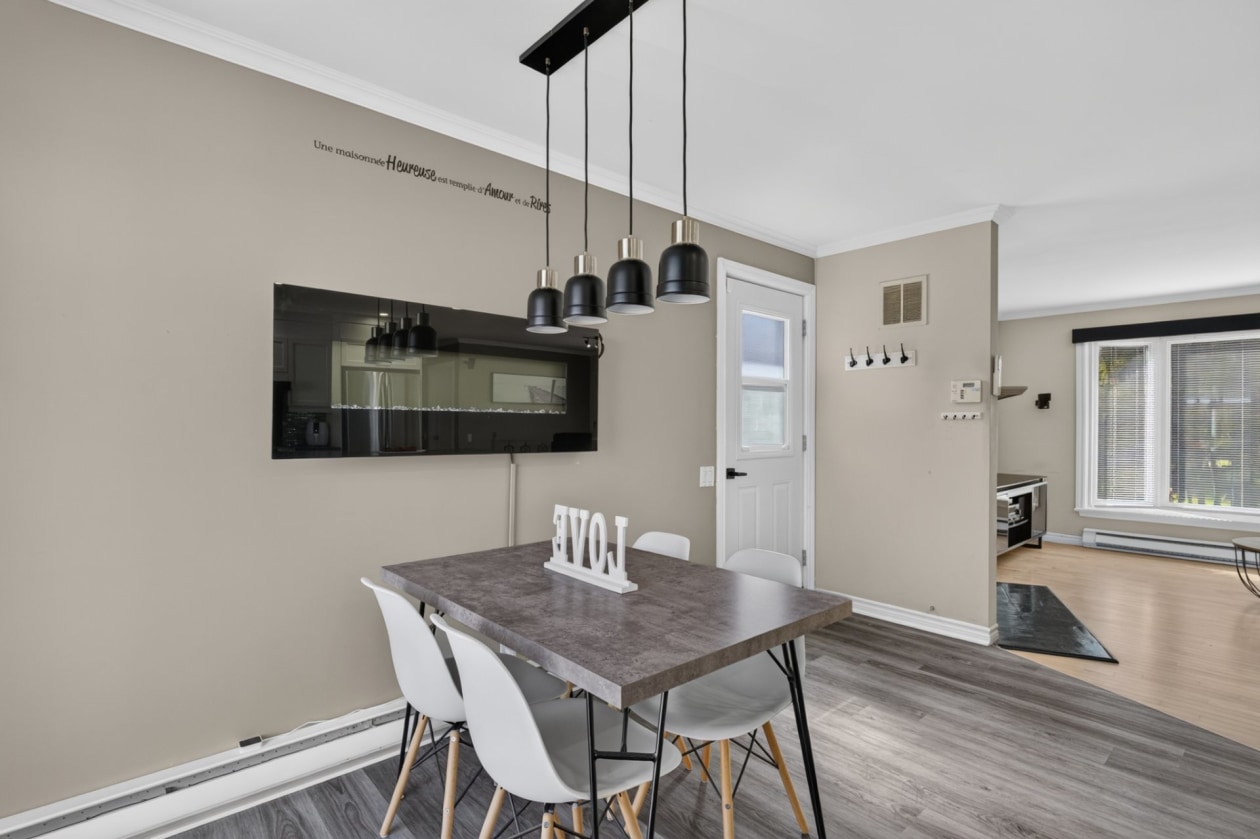 Salle à manger — 1343 Rue Hamann, Québec
