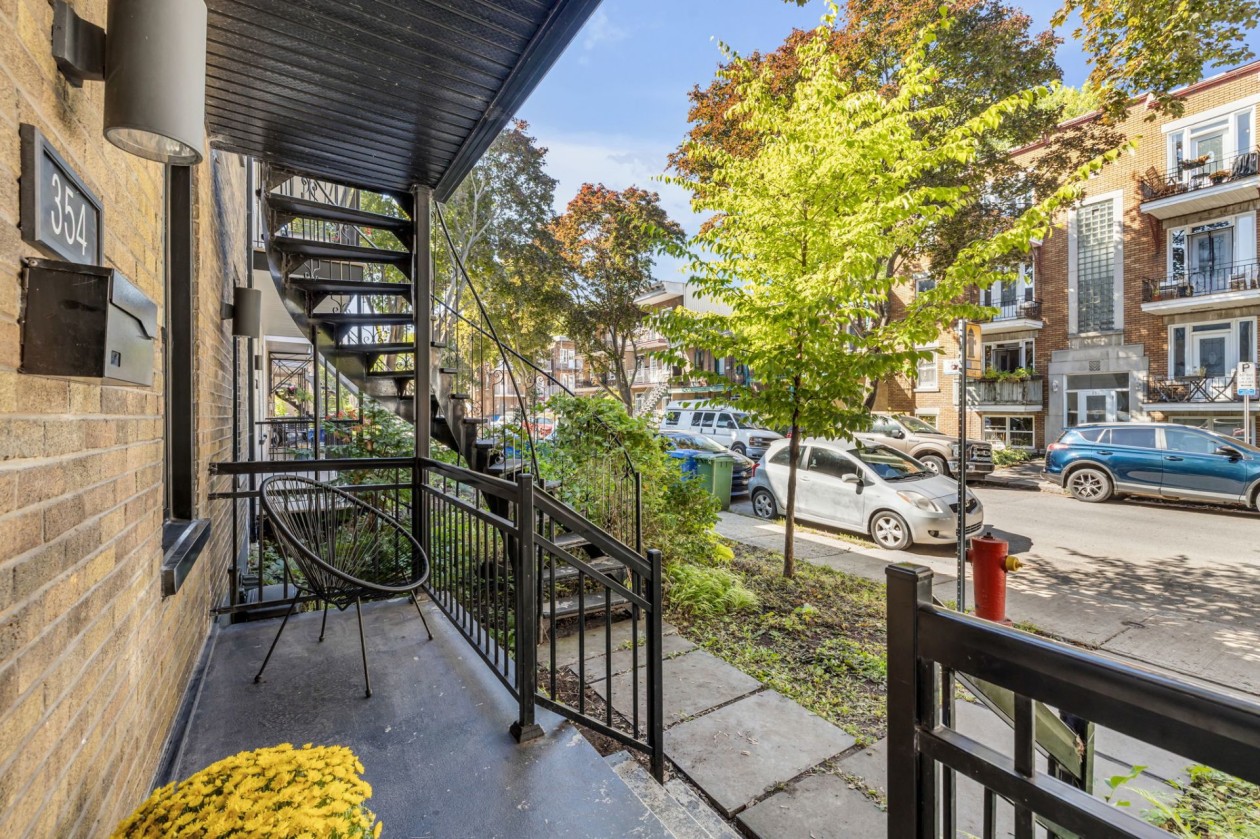 Terrasse — 354 9e Rue, Québec