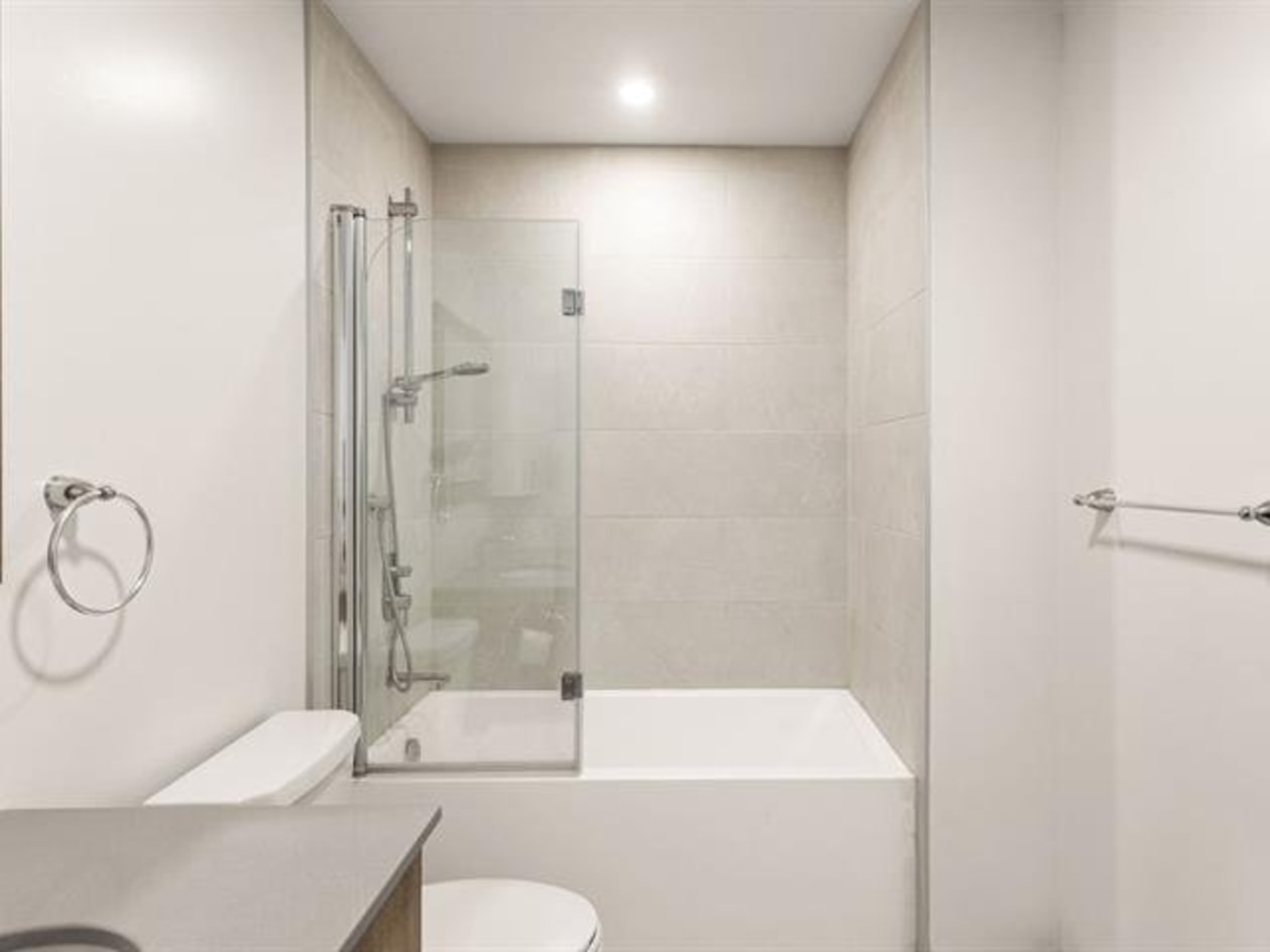 Salle de bains — 38 Rue René-Vachon, Salaberry-de-Valleyfield