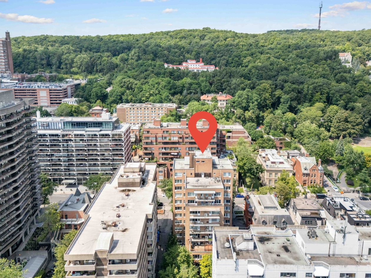 Photo aérienne — 1520 Av. du Docteur-Penfield, Montréal