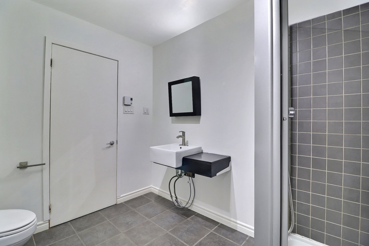 Salle de bains — 527 Rue du Gîte, Québec