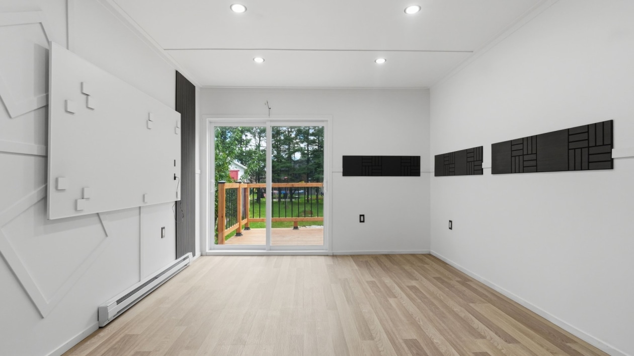Salon — 37 Rue des Coccinelles, Québec