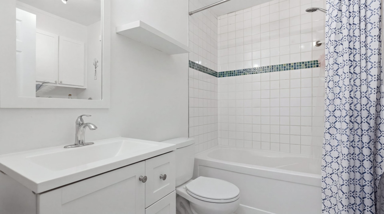 Salle de bains — 5115 6e Avenue O., Québec