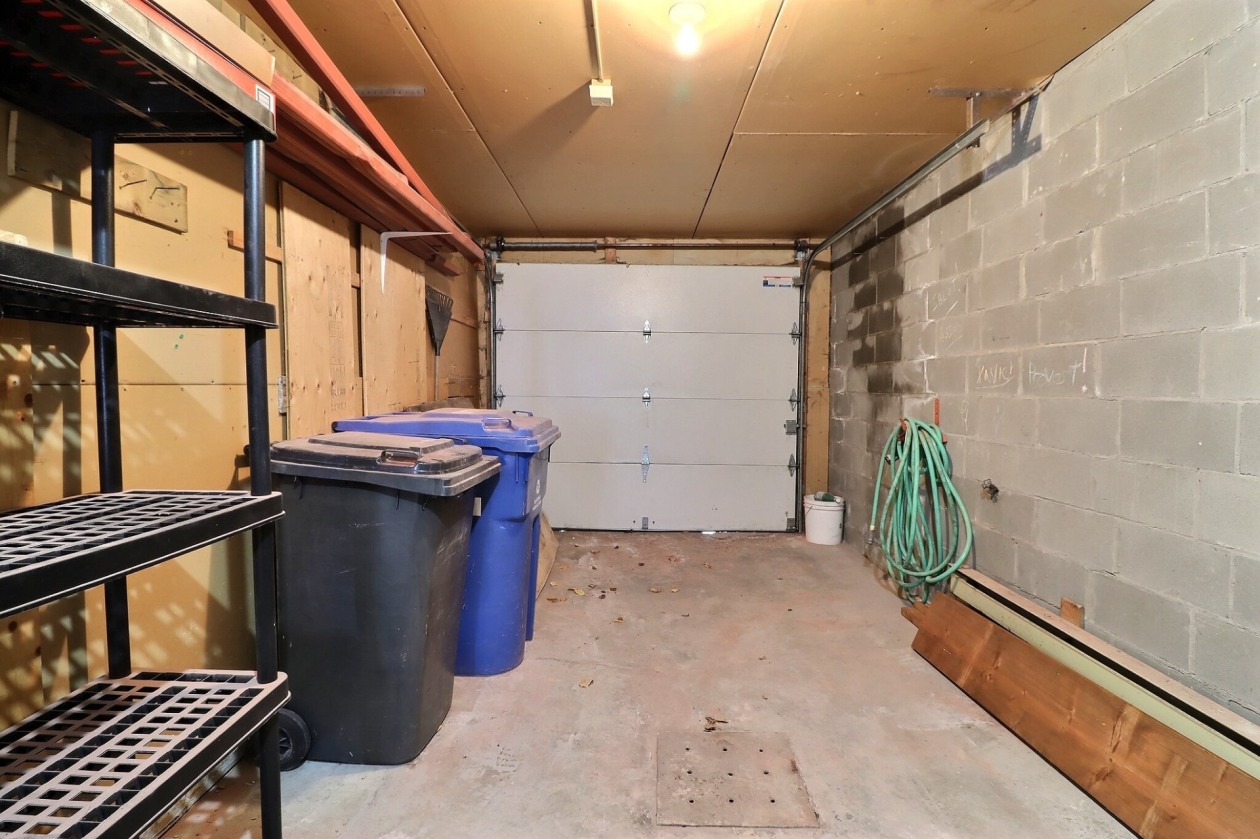 Garage — 527 Rue du Gîte, Québec