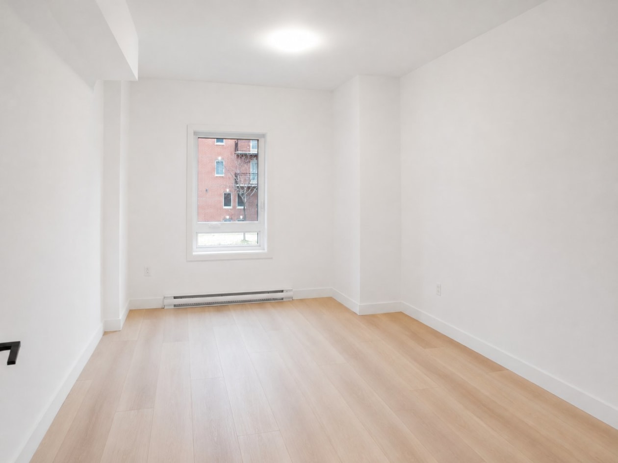 Chambre à coucher — 5350 Av. Victoria, Montréal