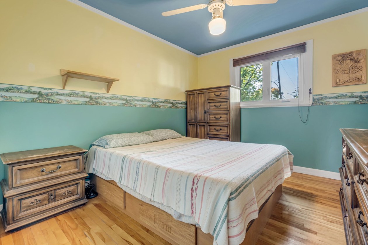 Chambre à coucher — 2490 Rue Lionel, Québec
