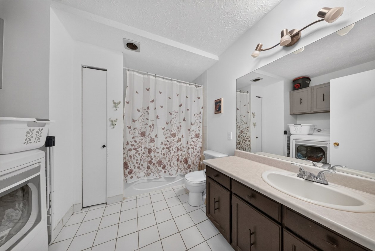 Salle de bains — 1030 Rue Le Corbusier, Granby