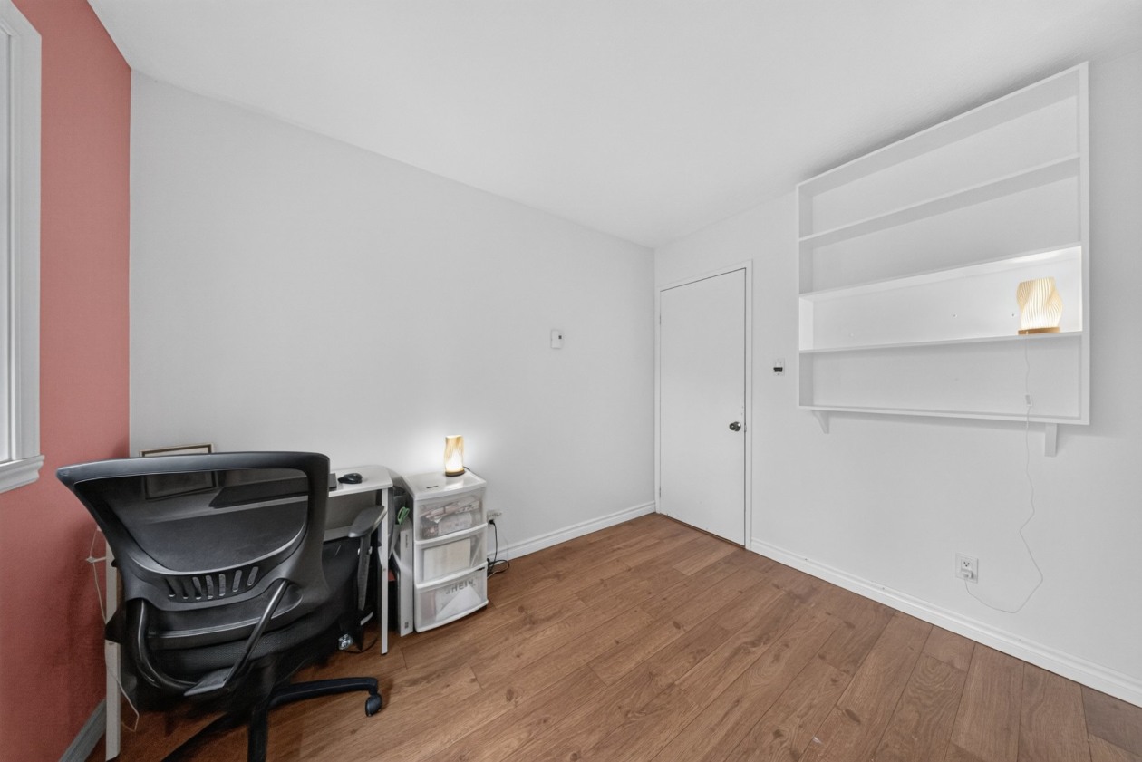 Chambre à coucher — 1030 Rue Le Corbusier, Granby