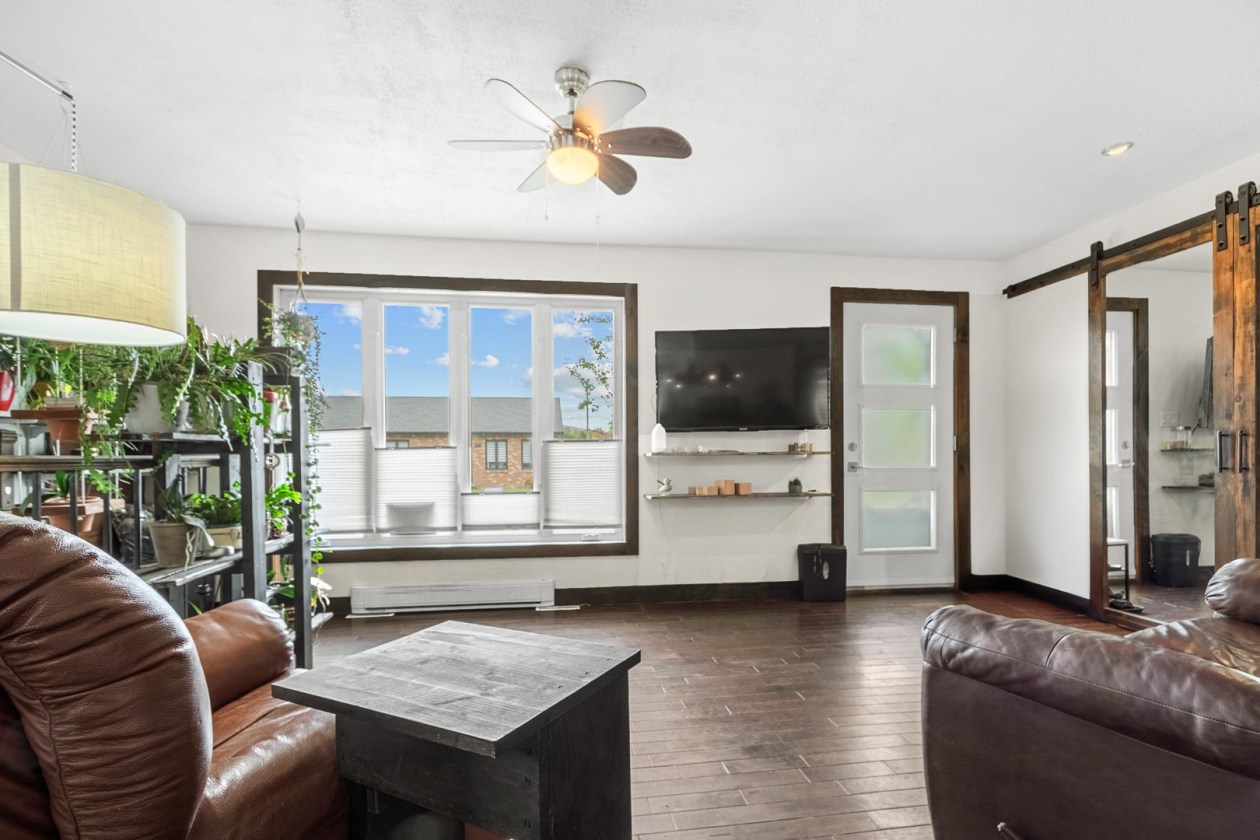 Salon — 432 Rue du Campestre, Québec