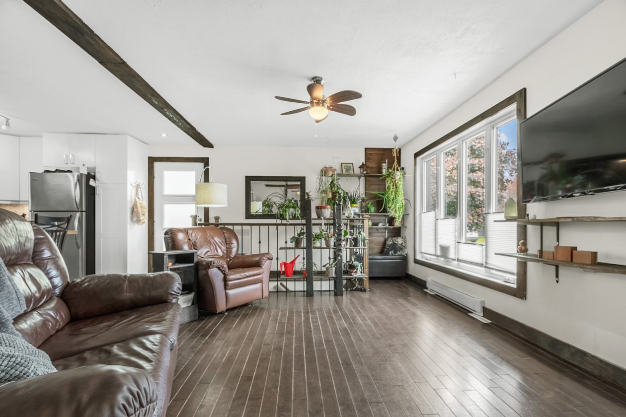 Salon — 432 Rue du Campestre, Québec