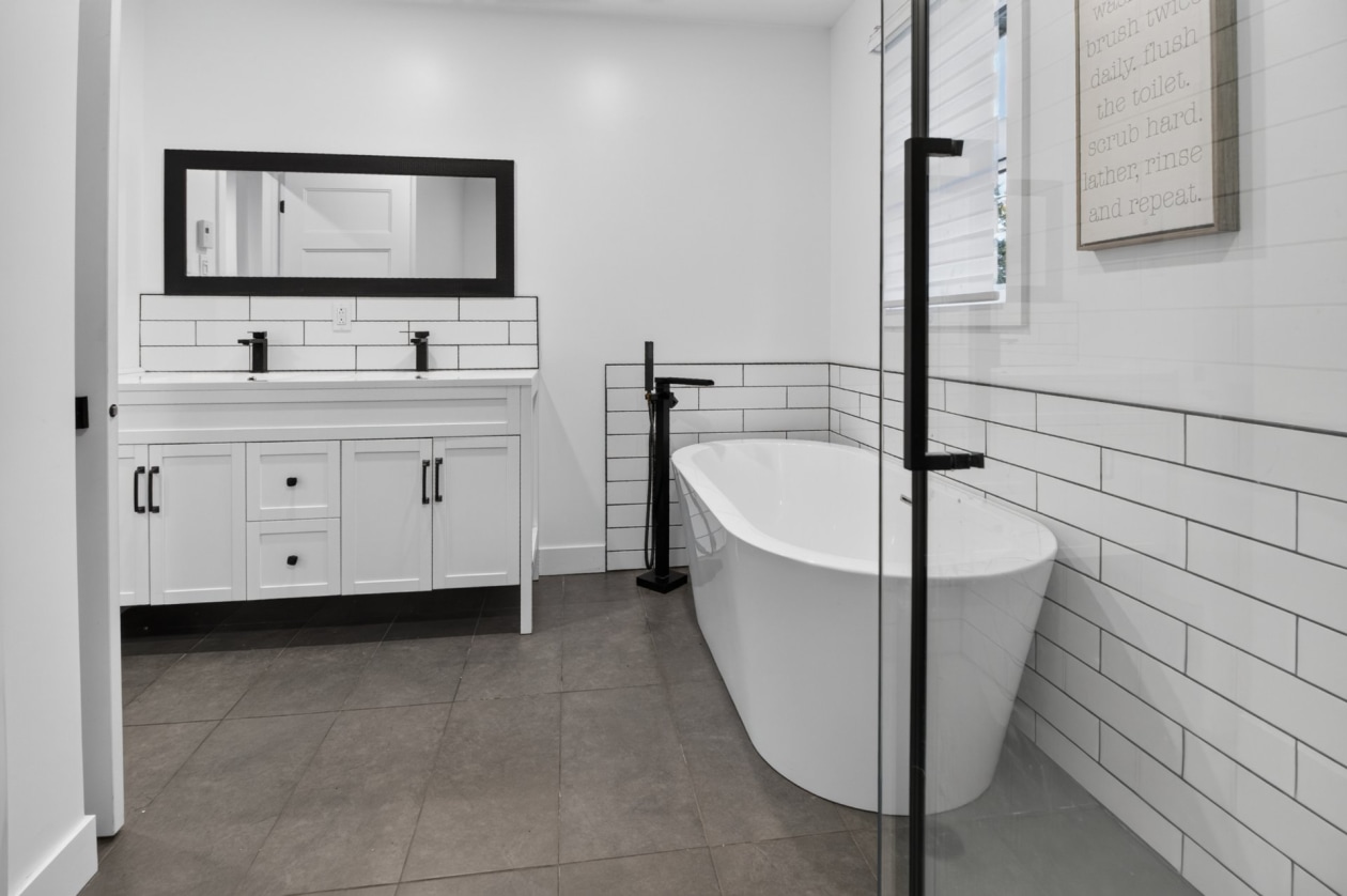 Bathroom — 2195 Rue Pierre-Matte, Shawinigan