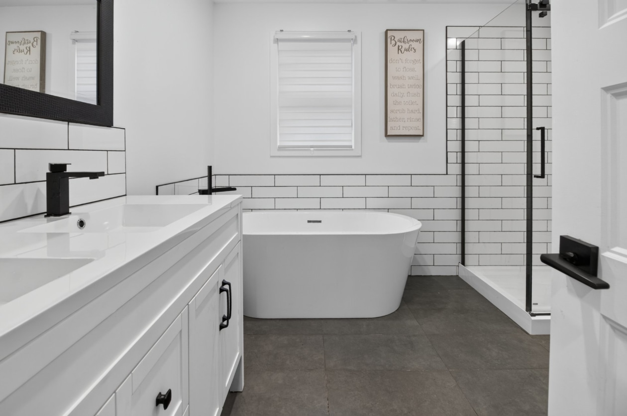 Bathroom — 2195 Rue Pierre-Matte, Shawinigan