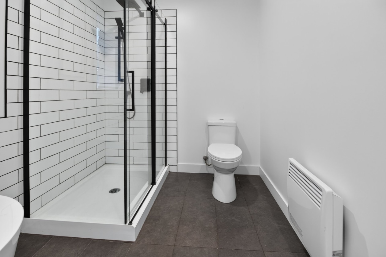 Bathroom — 2195 Rue Pierre-Matte, Shawinigan
