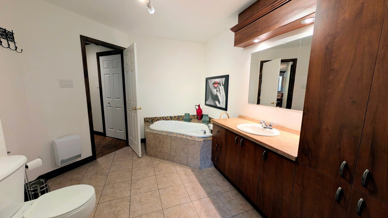 Salle de bains — 149 Ch. du Bon-Air, Stoneham-et-Tewkesbury
