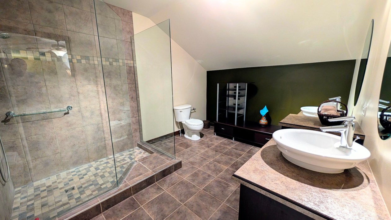 Salle de bains — 149 Ch. du Bon-Air, Stoneham-et-Tewkesbury