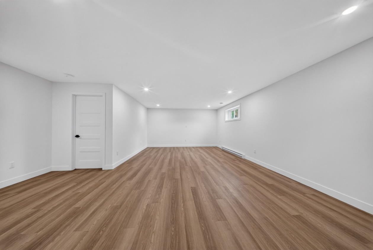 Salle familiale — 566 Route 116, Acton Vale