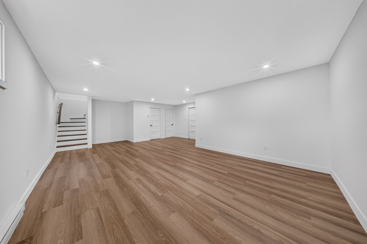 Salle familiale — 566 Route 116, Acton Vale