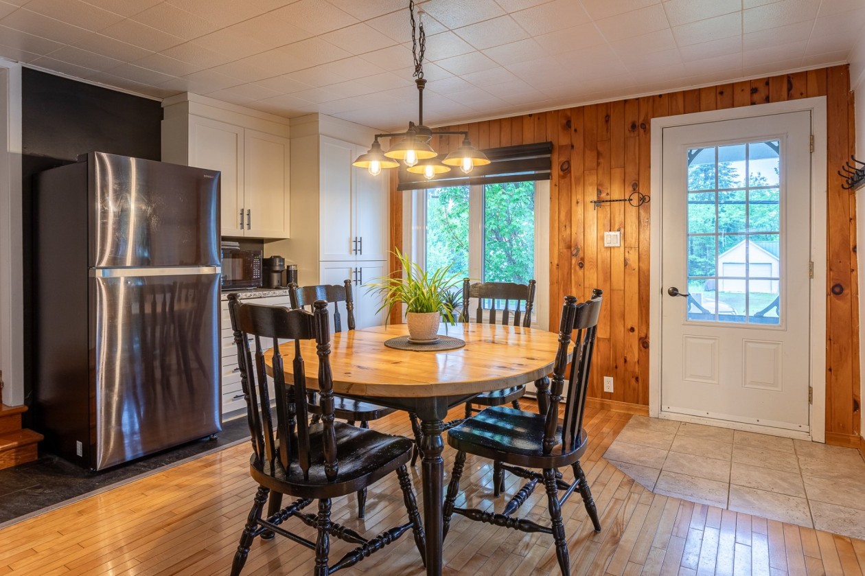 Salle à manger — 421 Rue de l'Alouette, Shawinigan