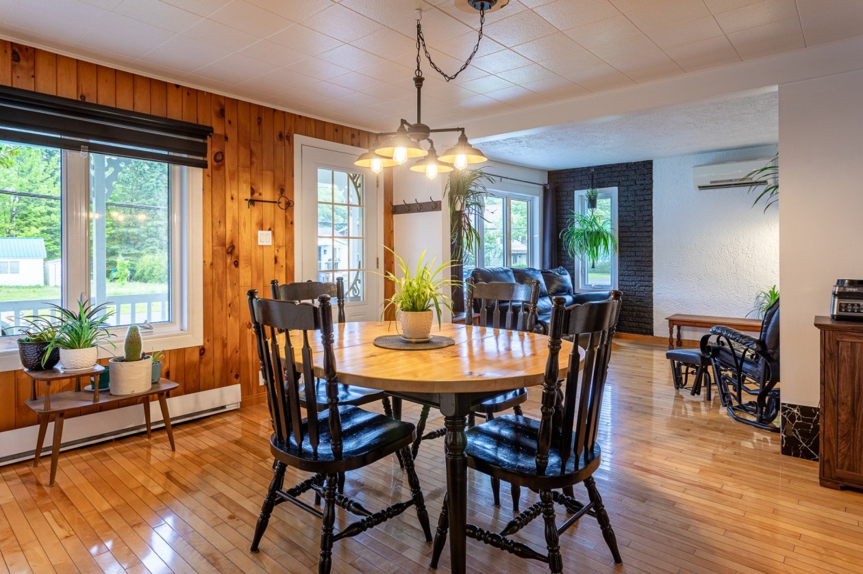 Salle à manger — 421 Rue de l'Alouette, Shawinigan