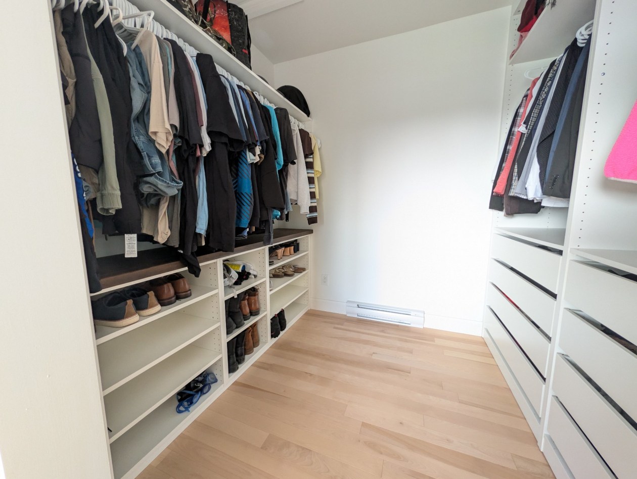 Penderie — 49 Rue des Poiriers, Pont-Rouge